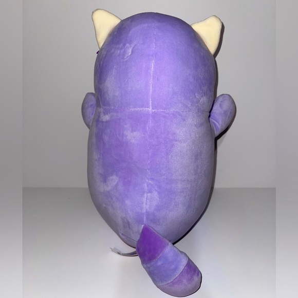 Priya the Red Panda 12"  Christmas Hugmee Squishmallows - Picture 4 of 5